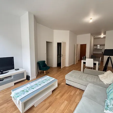 Grand T2 Proche Avec Wifi, Ascenseur Et Cuisine Equipee - Fr-1-197-135 アパート *