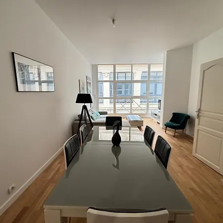 Grand T2 Proche Avec Wifi, Ascenseur Et Cuisine équipée - Fr-1-197-135 *