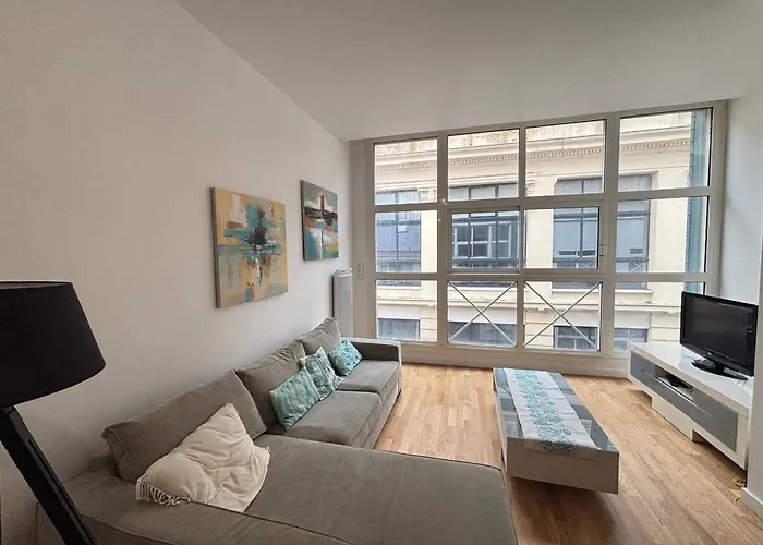 Lägenhet Grand T2 Proche Avec Wifi, Ascenseur Et Cuisine Equipee - Fr-1-197-135